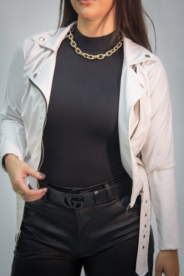 Jaqueta Cropped em Leather Touch – White Edition - Image 2